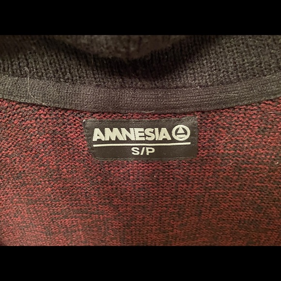 Men’s small hoodie - Picture 4 of 6